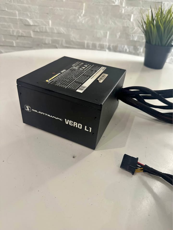 Quiet 80+ Certified Power Supply – Dual 8‑Pin GPU Connectors – Fully Functional
